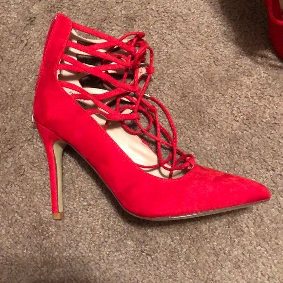 NWOT Never worn!! Lace up heels 👠 - Picture 4 of 4